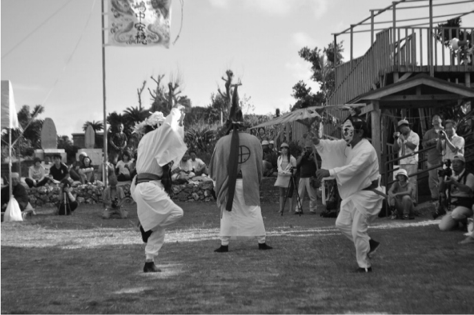 与論十五夜踊り（一番組）写真